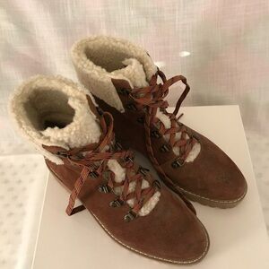 Renvy suede ankle hiking boots